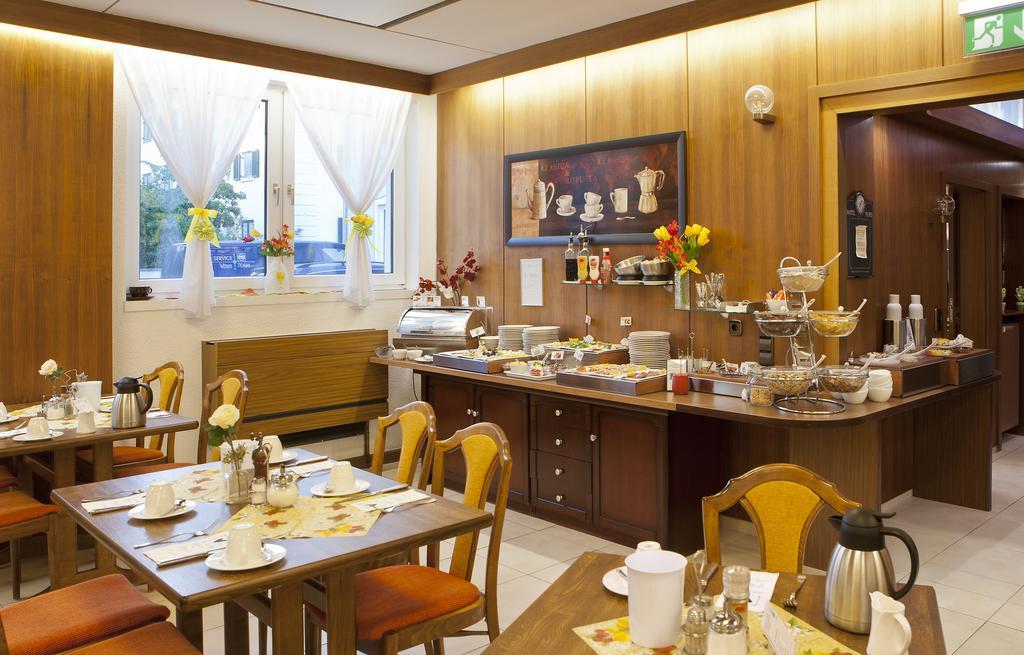 Hotel Blauer Karpfen Oberschleißheim Szoba fotó